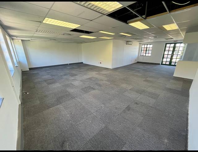 232M² OFFICE TO LET IN CLAREMONT